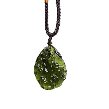 ycyingcheng Man-Made Czech Moldavite Pendant Necklace - Green Glass Teardrop Stone, Bohemian Green Glass Pendant Unisex, Handcrafted Irregular Gemstone Accessory, 1PC（5-10g