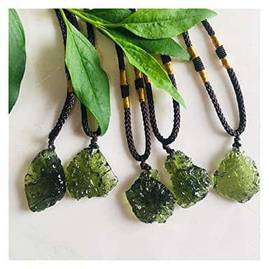 HCHL Moldavite stone, Real Raw Moldavite 1pcs Natural Crystal Green Gem Moldavite Meteorite Glass Necklace Pendant Stone Moldavite crystal jewelry, women's jewelry (Metal Color : 7-10g with package)
